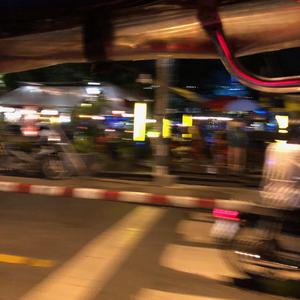 小娻孑在卧室里被躁
