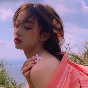 小娻孑在卧室里被躁
